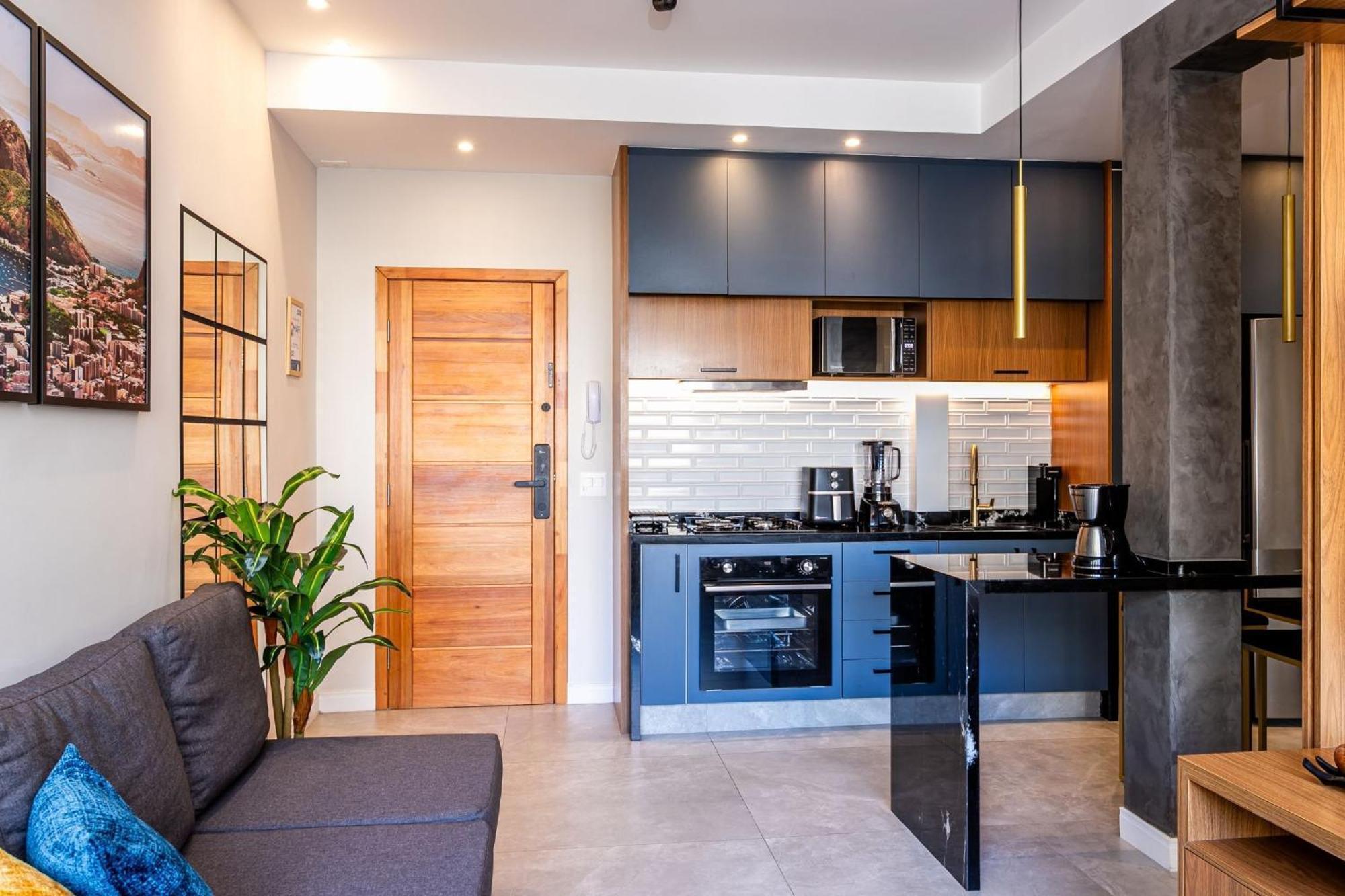 Apartamento 2qtos A 200m Da De Copacabana | Nsc 1118/75 Rio de Janeiro
